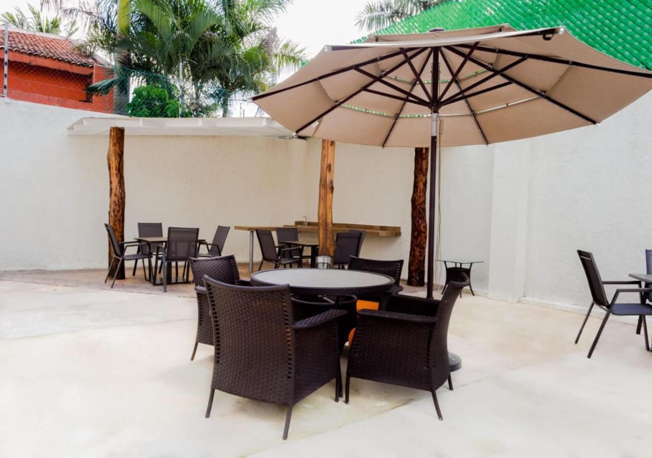 Studiotel Cancún Exteriör bild